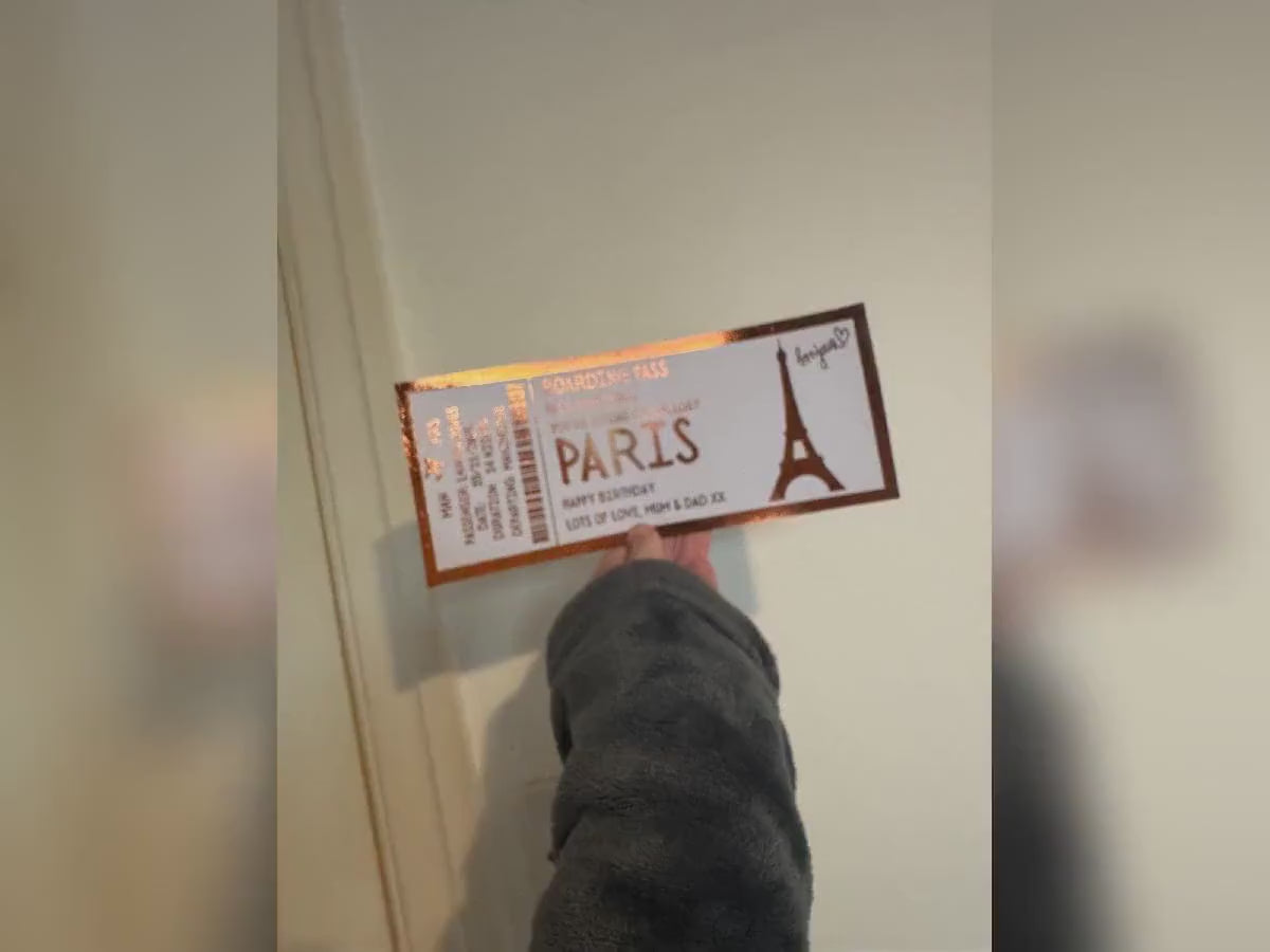 Custom Holiday Boarding Pass • Foiled Trip Reveal Ticket • Mallorca Surprise Gift • Personalised Travel Ticket • Christmas/Birthday Reveal
